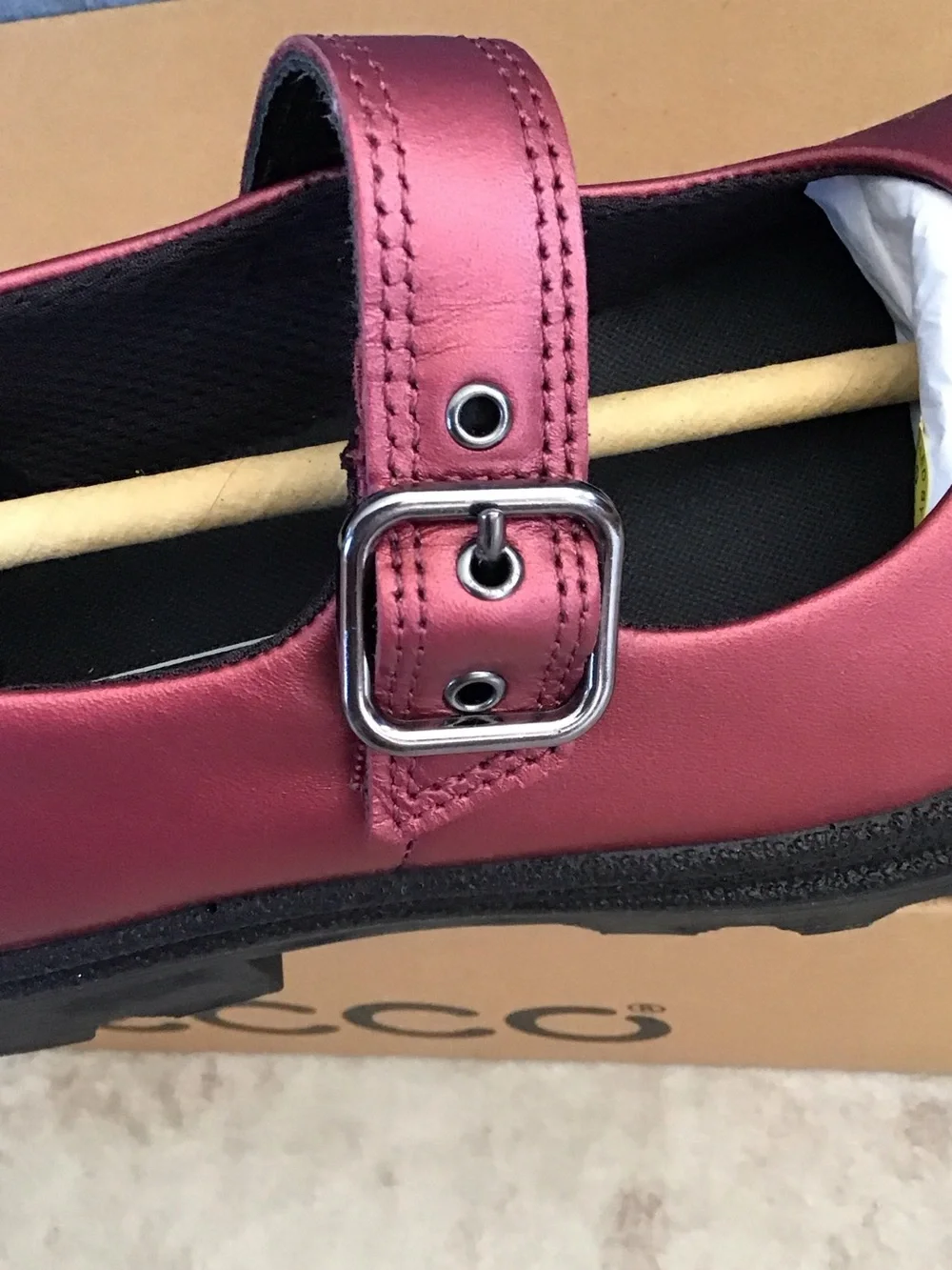 Ecco Kids Grainer Mary Jane in Metallic Burgundy